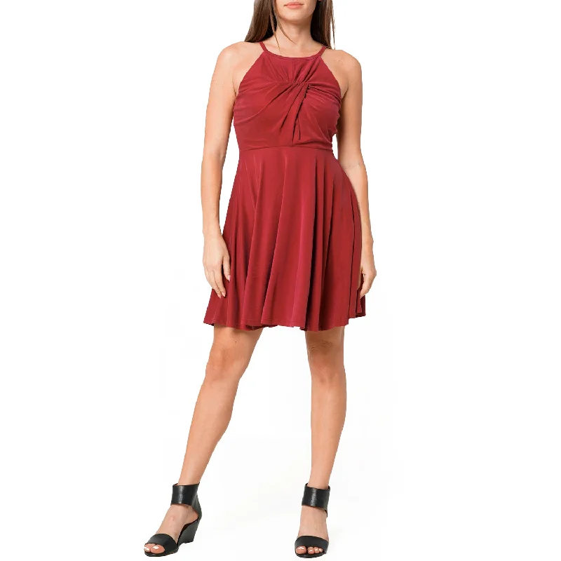 Casual Style for Busy Women Women's Halter Neck Gathered Front Dress In Wine