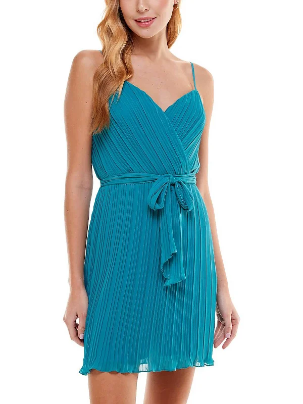 Weekend Sale Juniors Womens Shutter Pleat Mini Fit & Flare Dress