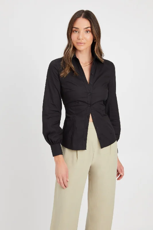 Relaxed Fashion Regal Tie Shirt
