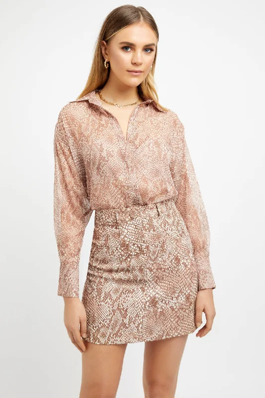 Athleisure Wear Nagini Shirt