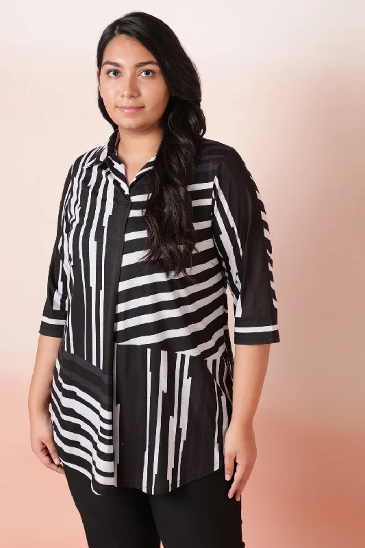 Limited Time Offer Monochrome Black Printed Centre Pleat Top