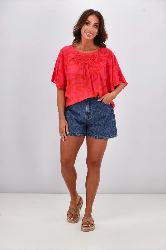 Elegant Style Gloss by Shine On Alesandra Flutter Sleeve Top Pink Red Ribbon Print