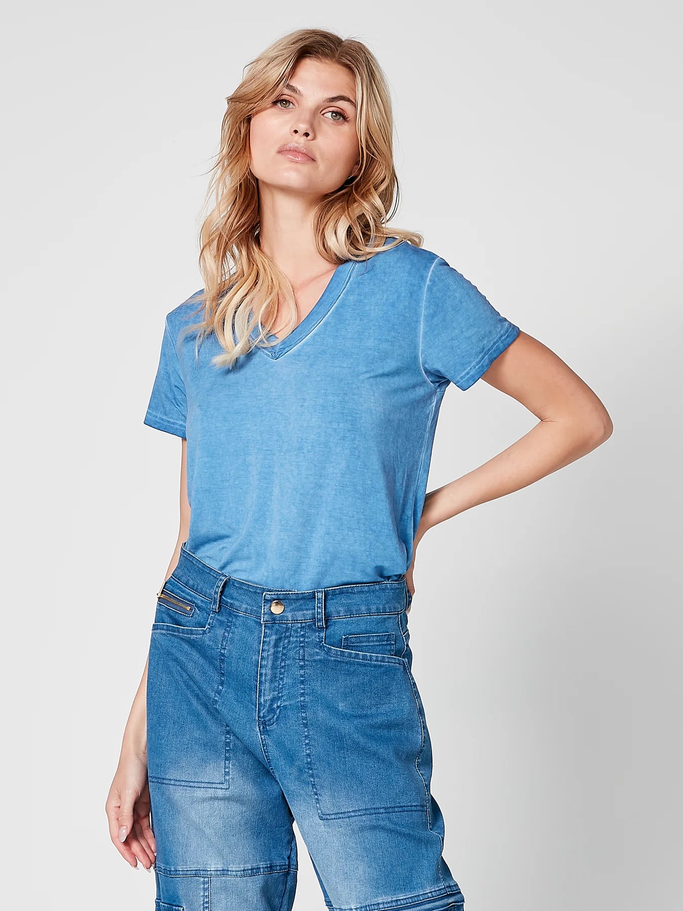 Limited Styles Tenna V Neck Shirt - Fresh Blue