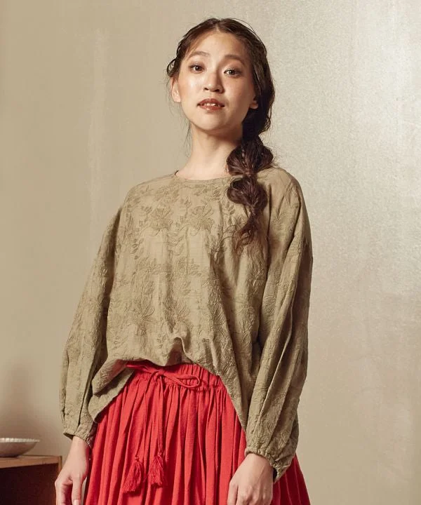 Relaxed Style Floral Embroidery Top