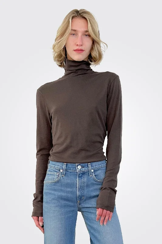 Comfort Meets Fashion Aspen Turtleneck - Chocolate