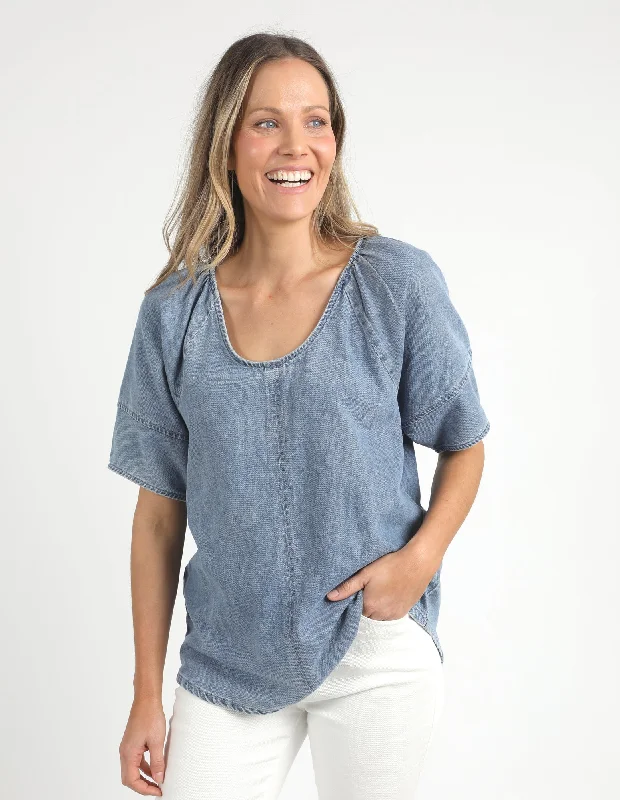 Stylish Looks Elm Brea Top Blue Wash