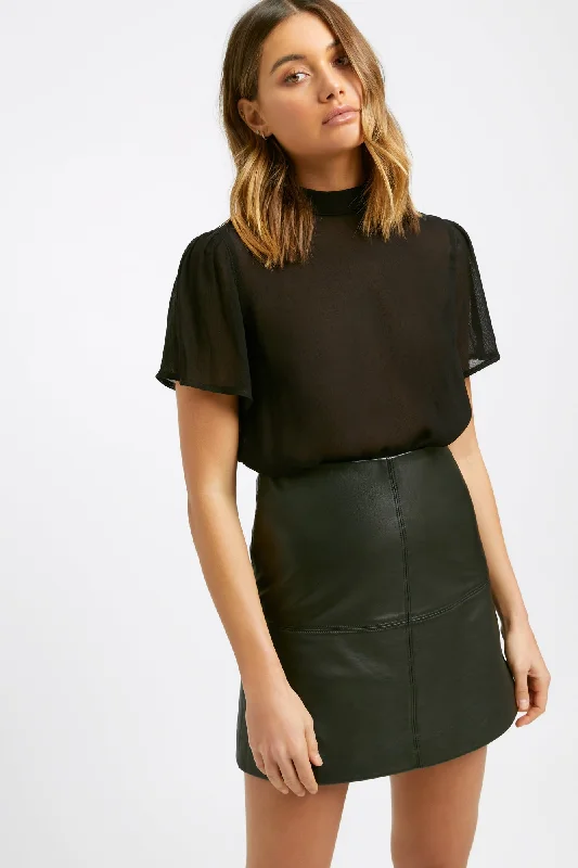 Women's Online Boutique Charlie Top