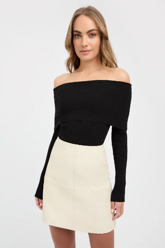 Chic Outfits Lola Fold-Down Top