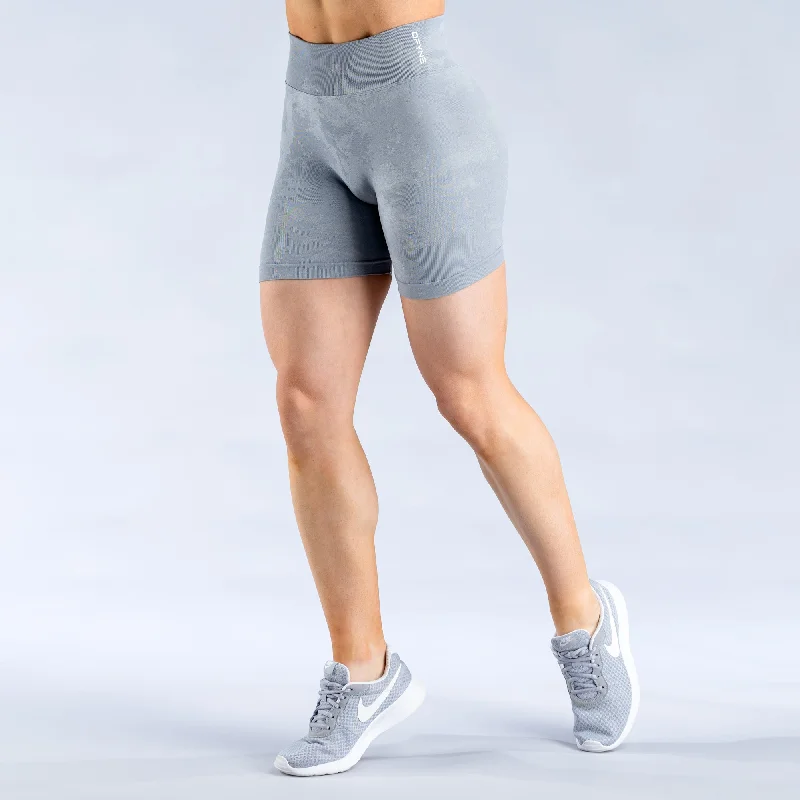 Move With Confidence In Discounted Yoga Outfits Dynamic Mist Shorts | 4.5'