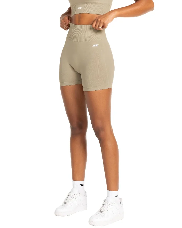 Limited-Stock Sale On Yoga Tops And Leggings Elite Seamless V2 Shorts - Beige (Subtle Scrunch)