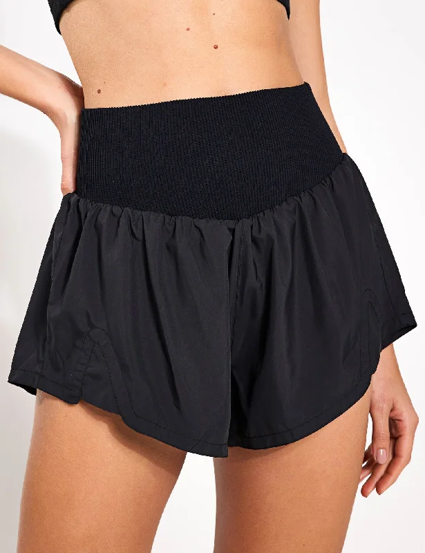 Master Every Pose With Premium Yoga Wear Deals Carpe Diem Shorts - Black