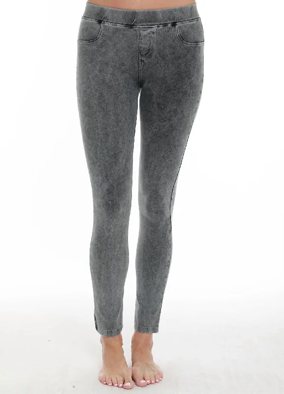 High-Quality Yoga Clothing At Budget-Friendly Prices High Rise Jegging In Charcoal