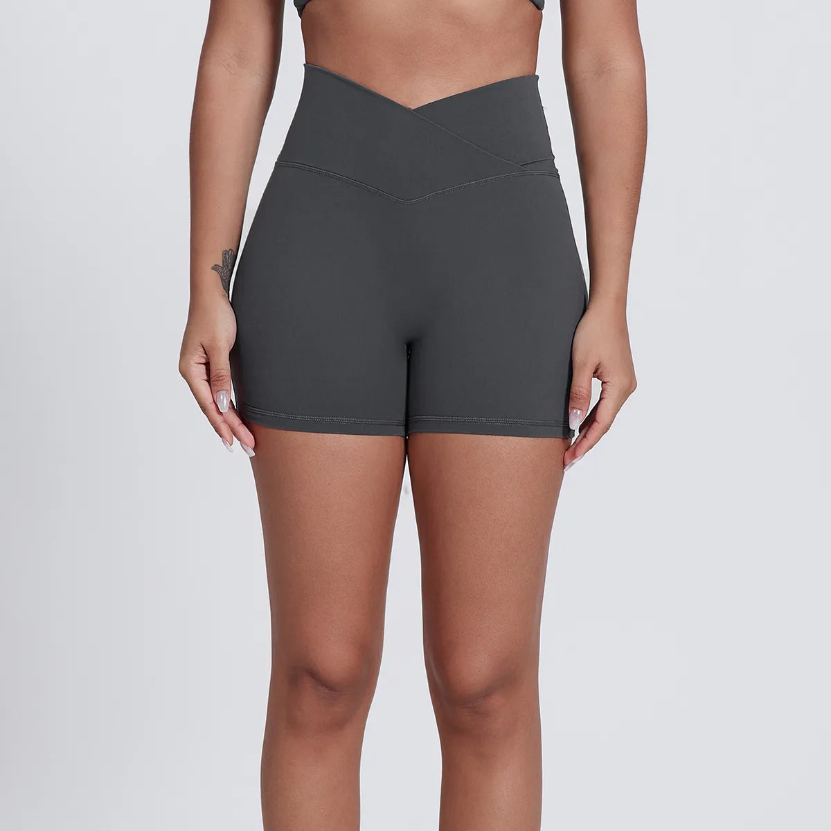 Unmissable Deals On Flexible Yoga Apparel SPARK Fitness V Cut Waistband Shorts LQ5023 Unmissable Deals On Flexible Yoga Apparel SPARK Fitness V Cut Waistband Shorts LQ5023