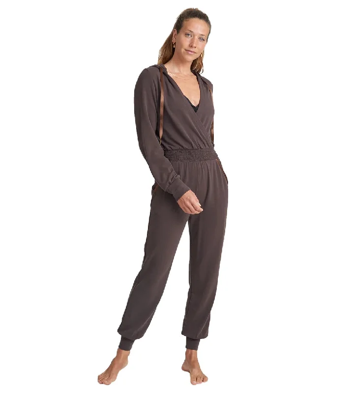 Performance Yoga Wear Now At Exclusive Discounts Thrive Societe Hooded Suprlice Jumpsuit Fudge Performance Yoga Wear Now At Exclusive Discounts Thrive Societe Hooded Suprlice Jumpsuit Fudge