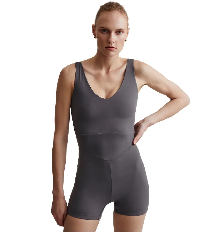 Move Freely With Premium Yoga Clothes At Great Prices Varley Let's Go Juni All-In-One 4 Blackened Pearl Move Freely With Premium Yoga Clothes At Great Prices Varley Let's Go Juni All-In-One 4 Blackened Pearl