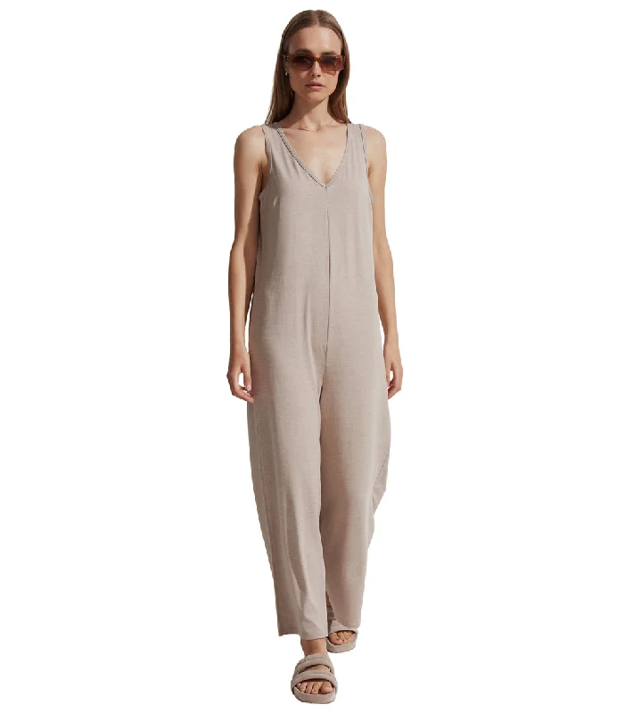 Find Your Perfect Fit With Discounted Yoga Outfits Varley Pelion Jumpsuit