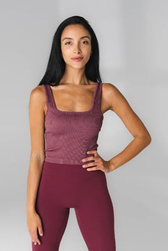 Flexibility Meets Affordability In Our Yoga Wear Sale Vitality Synergy® Square Tank - Mauve
