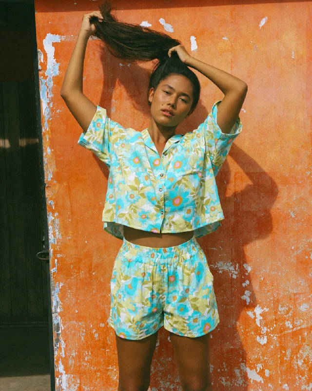 Stretch Your Limits, Not Your Wallet Love To Lounge Elastic Waist Shorts - Ocean Eyes Stretch Your Limits, Not Your Wallet Love To Lounge Elastic Waist Shorts - Ocean Eyes