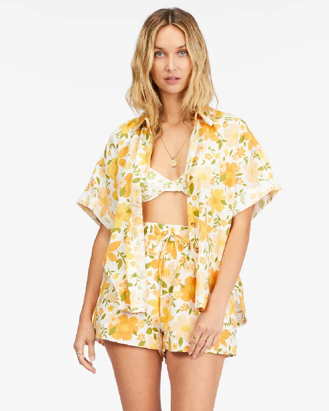Look Good, Feel Good, And Save Big Made For Sun Elastic Waist Shorts - Salt Crystal