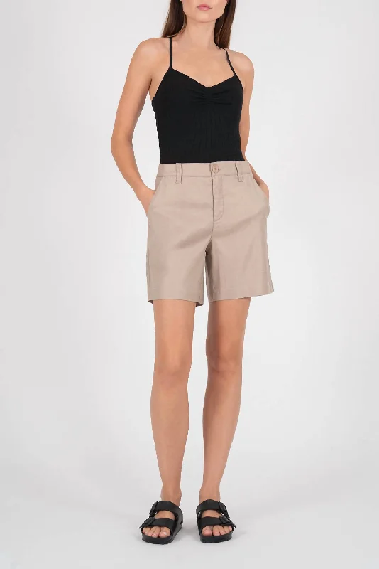 Unmissable Deals On Flexible Yoga Apparel Margo Bermuda Short In Safari